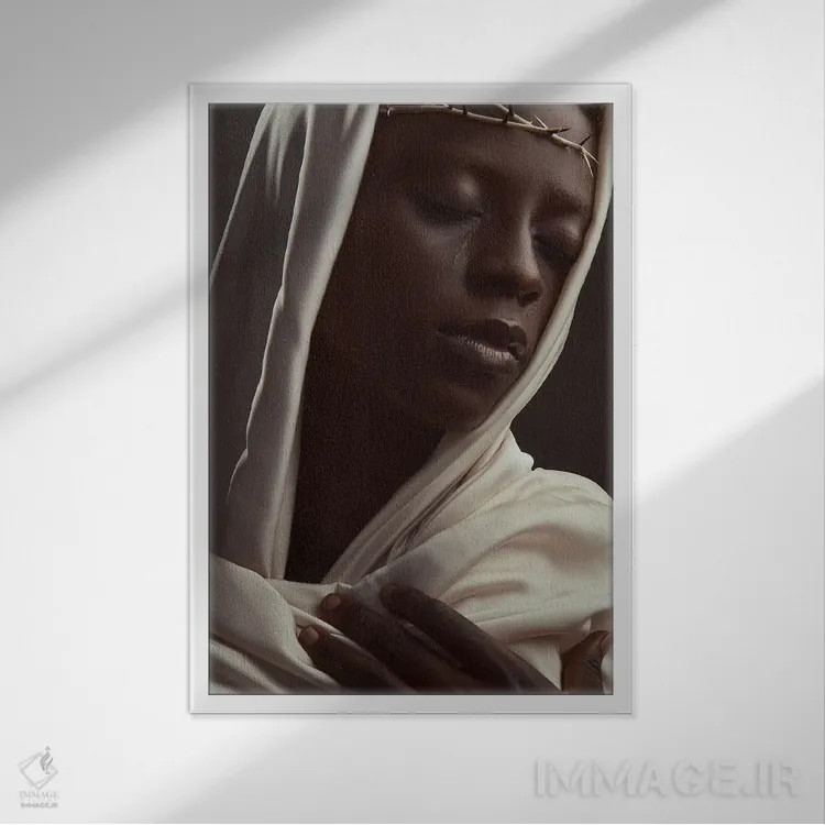 تابلو زن الهی اثر آدنیران آدسانیا - نمای قابدار سفید