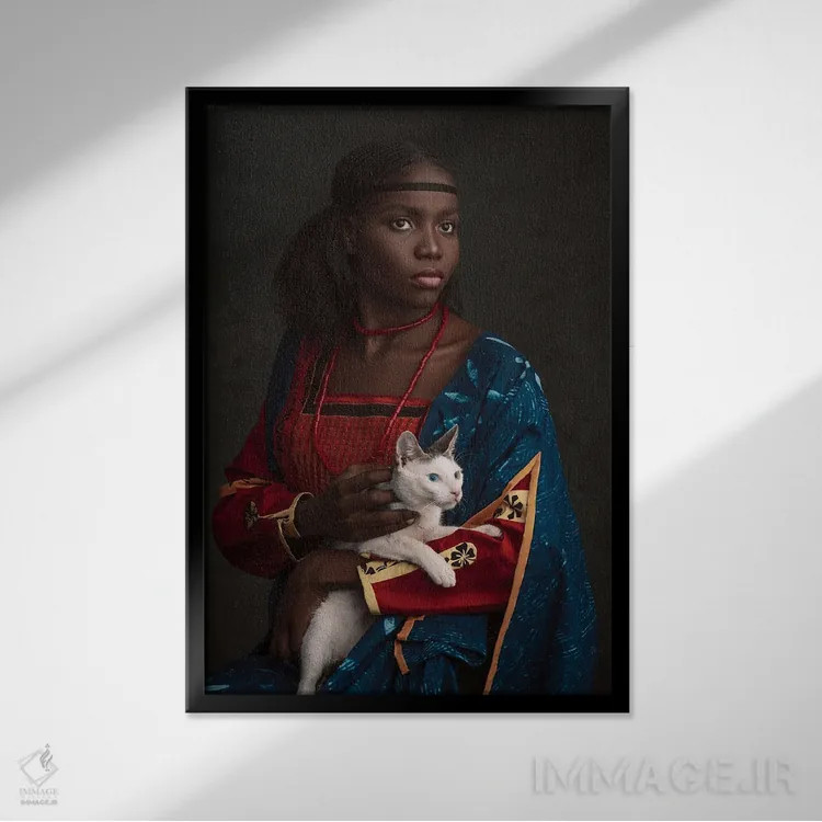 تابلو بانویی با یک گربه اثر آدنیران آدسانیا - نمای قابدار مشکی