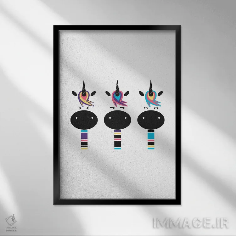 تابلو سهگانه اسب تکشاخ اثر آویسیکس - نمای قابدار مشکی