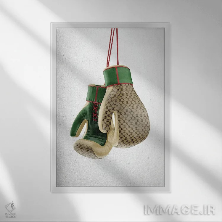 تابلو دستکش بوکس گوچی اثر آنتونیو براسکو - نمای قابدار سفید