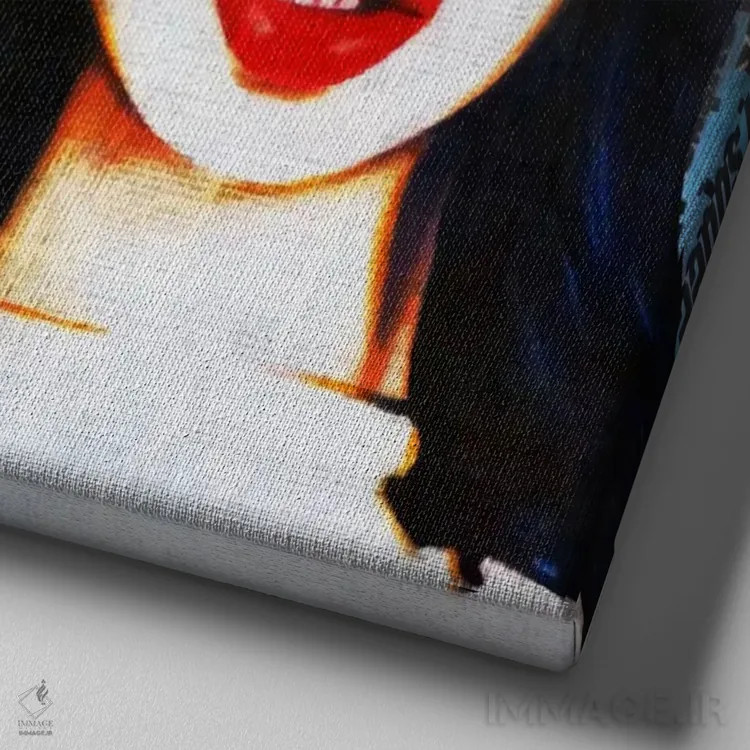 تابلو زنبور و پروانه اثر آنی ترازو - نمای نزدیک بافت بوم