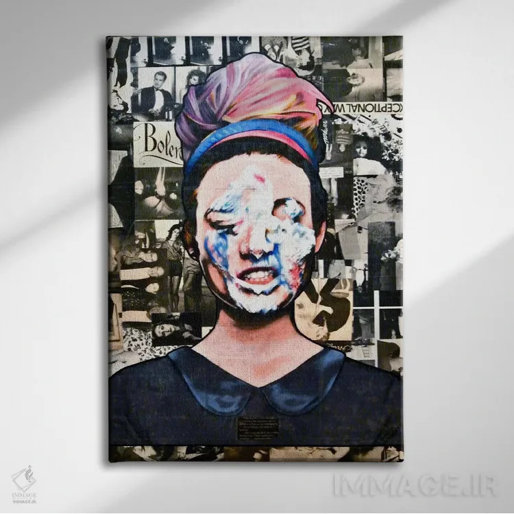 تابلو چه چیزی او را هیجانانگیز میکند اثر آنی ترازو - نمای روبهرو روی دیوار