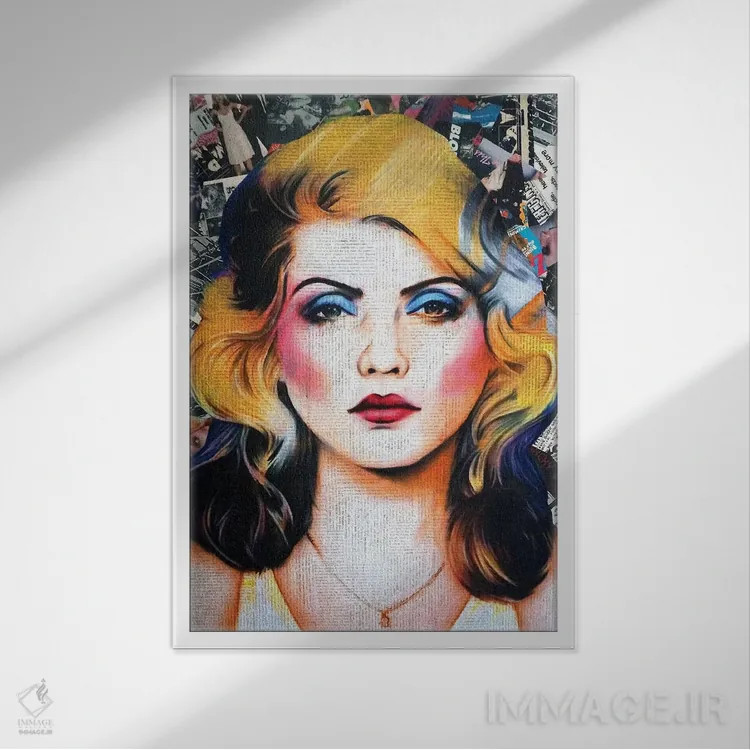 تابلو بلوندی (دختر مو طلایی) اثر آنی ترازو - نمای قابدار سفید
