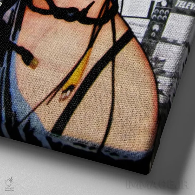 تابلو اتصال (یا هیجانزده) اثر آنی ترازو - نمای نزدیک بافت بوم