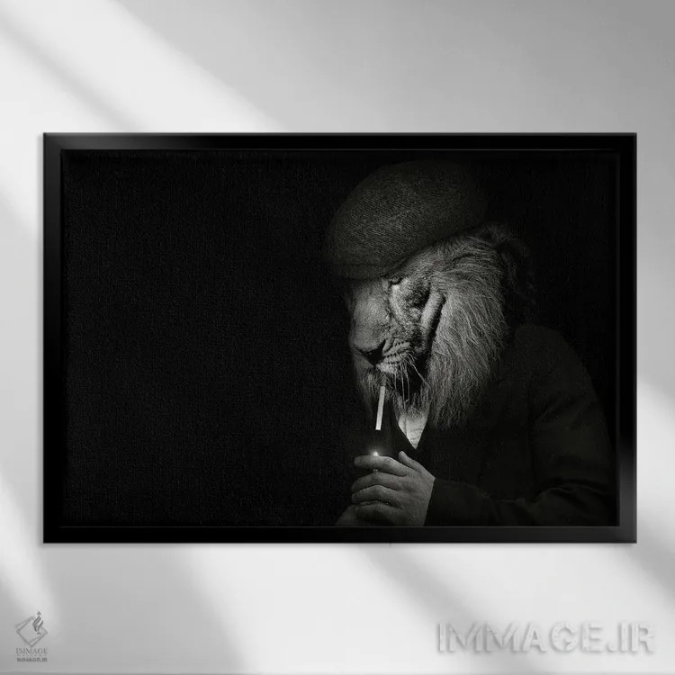 تابلو مرد به شکل شیر مافیایی در حال سیگار کشیدن اثر آدریان ویریو - نمای قابدار مشکی