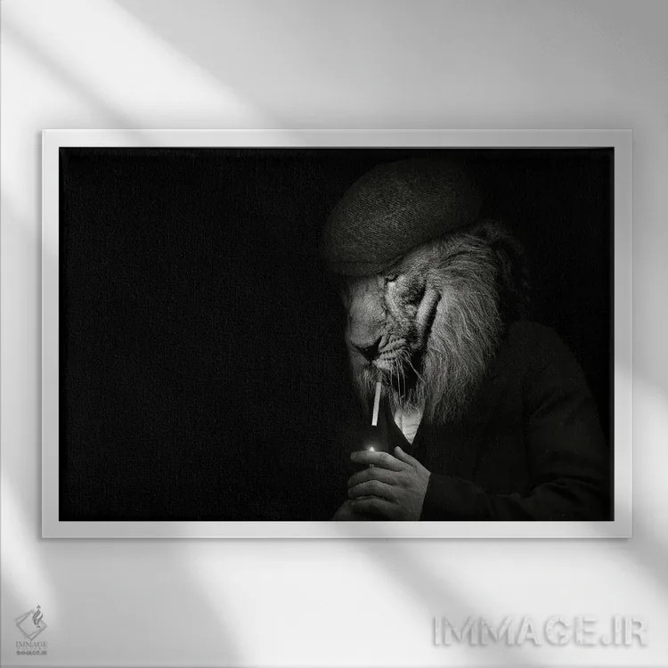 تابلو مرد به شکل شیر مافیایی در حال سیگار کشیدن اثر آدریان ویریو - نمای قابدار سفید