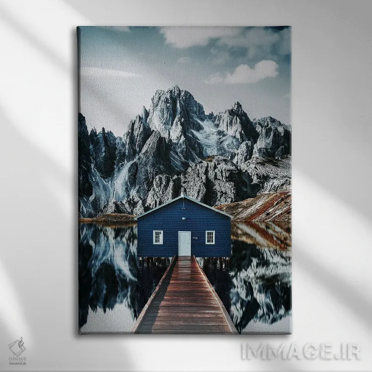 تابلو بازتاب کابین در کوهها در آب اثر آدریان ویریو - نمای روبهرو روی دیوار