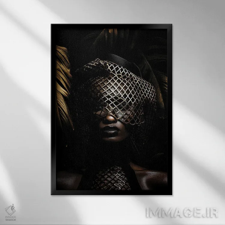 تابلو زن سیاهپوست شیک با طلایی در جنگل اثر آدریان ویریو - نمای قابدار مشکی