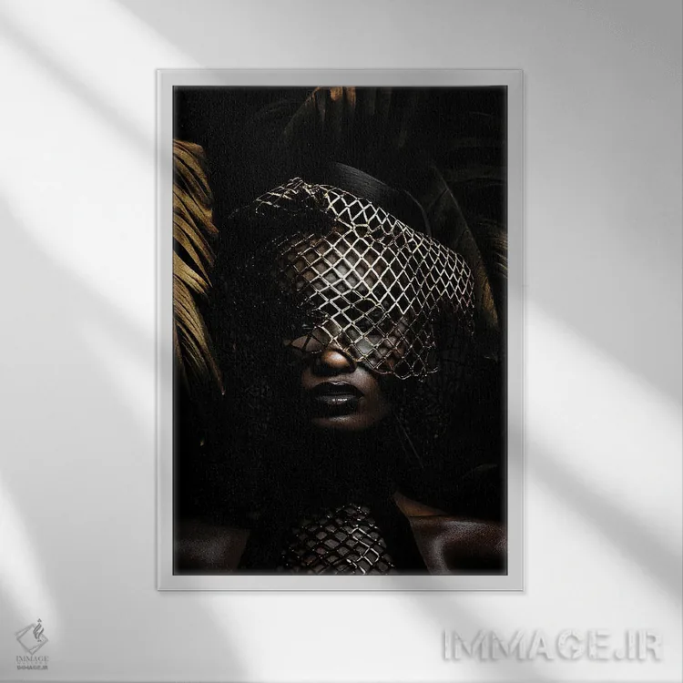 تابلو زن سیاهپوست شیک با طلایی در جنگل اثر آدریان ویریو - نمای قابدار سفید