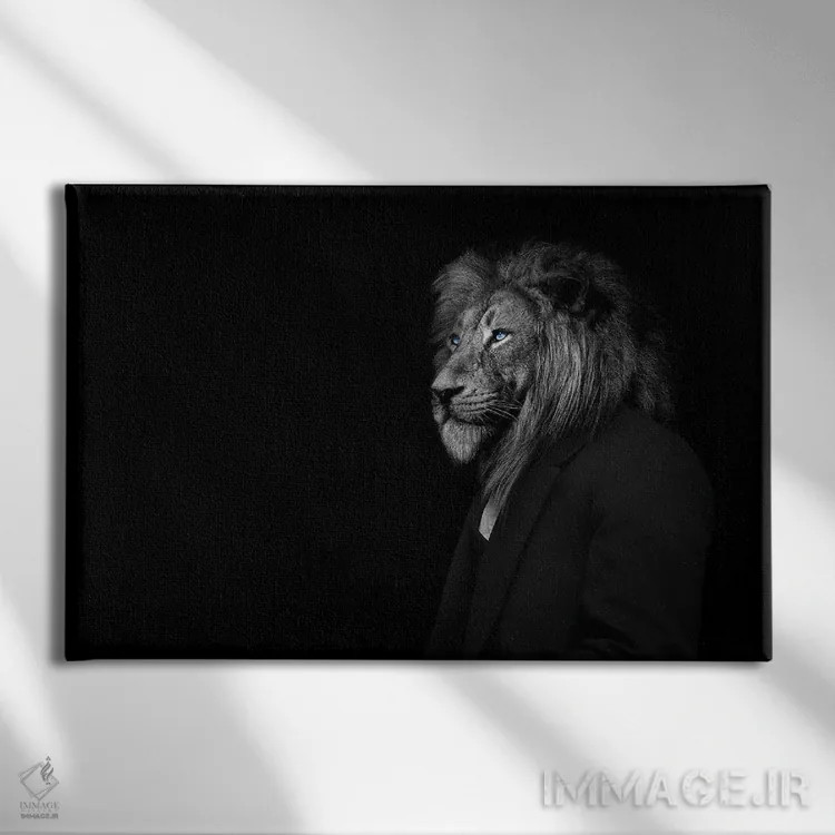تابلو مرد به شکل شیر در حال نگاه کردن به دوردست (فانتزی) اثر آدریان ویریو - نمای روبهرو روی دیوار
