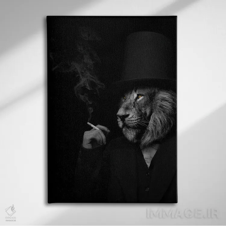 تابلو مرد به شکل شیر، سیاهوسفید و در حال سیگار کشیدن (فانتزی) اثر آدریان ویریو - نمای روبهرو روی دیوار