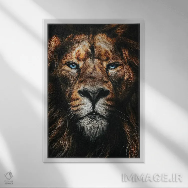 تابلو Blue Eyes,صورت شیر نر آفریقایی با چشمهای آبی اثر آدریان ویریو - نمای قابدار سفید