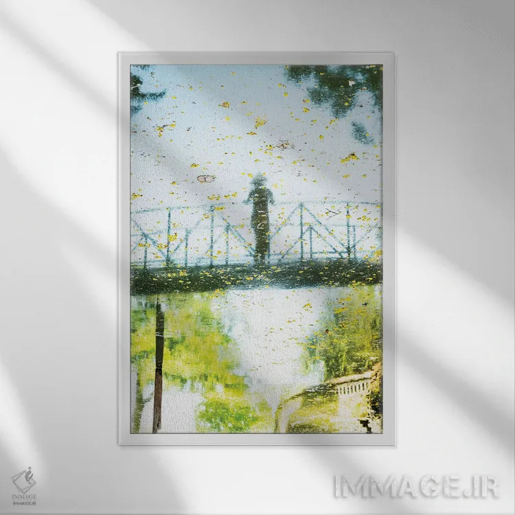 تابلو دختر روی پل اثر اندرو لِوِر - نمای قابدار سفید