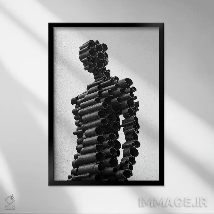 تابلو مرد آهنی (شخصیت خیالی) اثر اندرو لِوِر - نمای قابدار مشکی