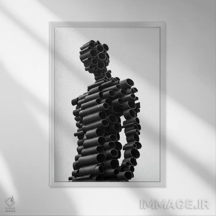 تابلو مرد آهنی (شخصیت خیالی) اثر اندرو لِوِر - نمای قابدار سفید