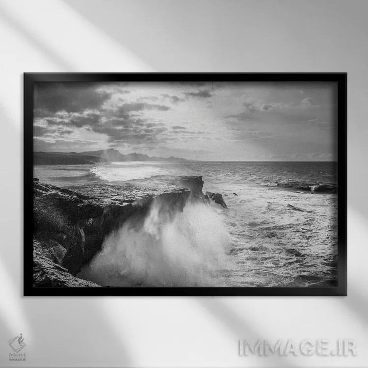 تابلو ساحل وحشی اثر اندرو لِوِر - نمای قابدار مشکی