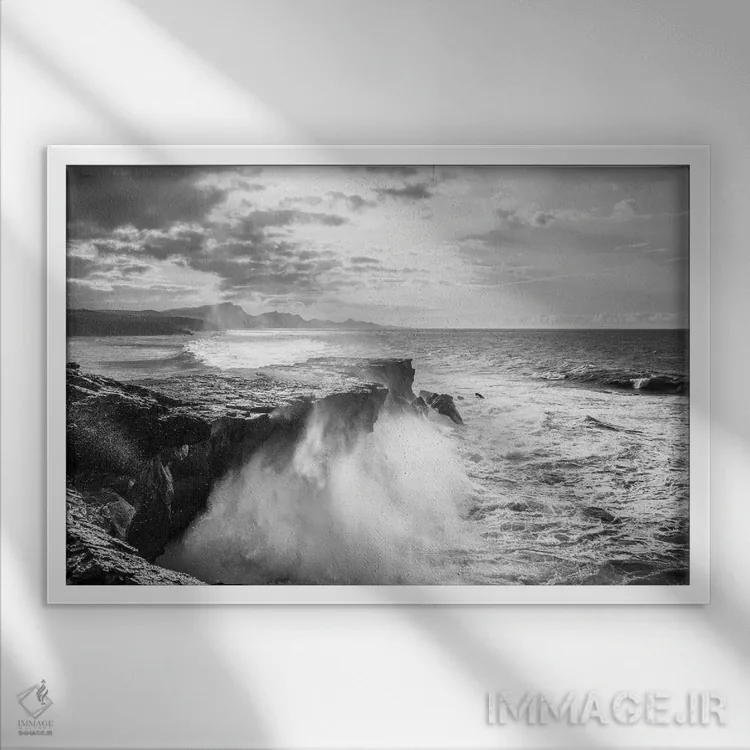 تابلو ساحل وحشی اثر اندرو لِوِر - نمای قابدار سفید