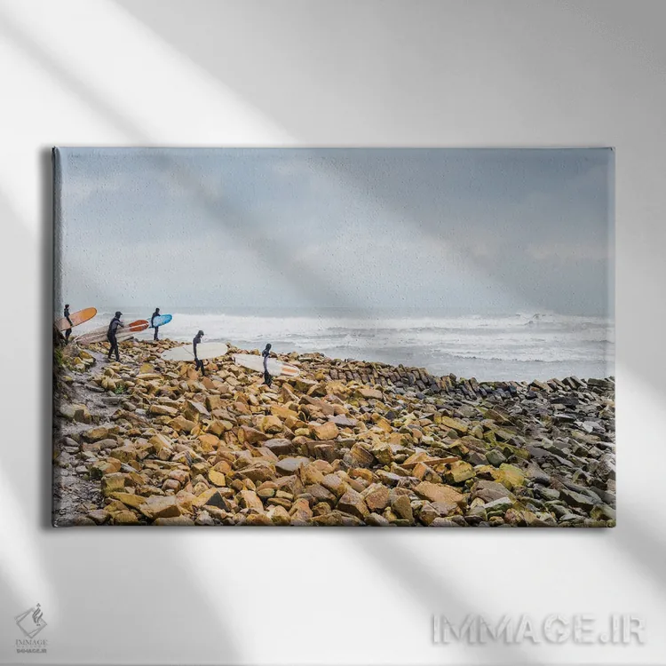 تابلو موجسواری ژوراسیک اثر اندرو لِوِر - نمای روبهرو روی دیوار