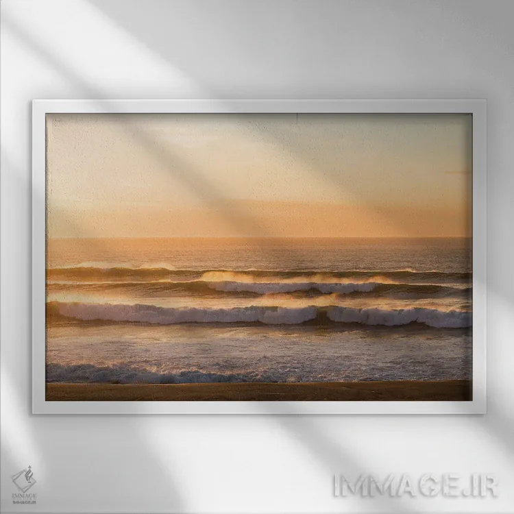 تابلو خطوط طلایی اثر اندرو لِوِر - نمای قابدار سفید