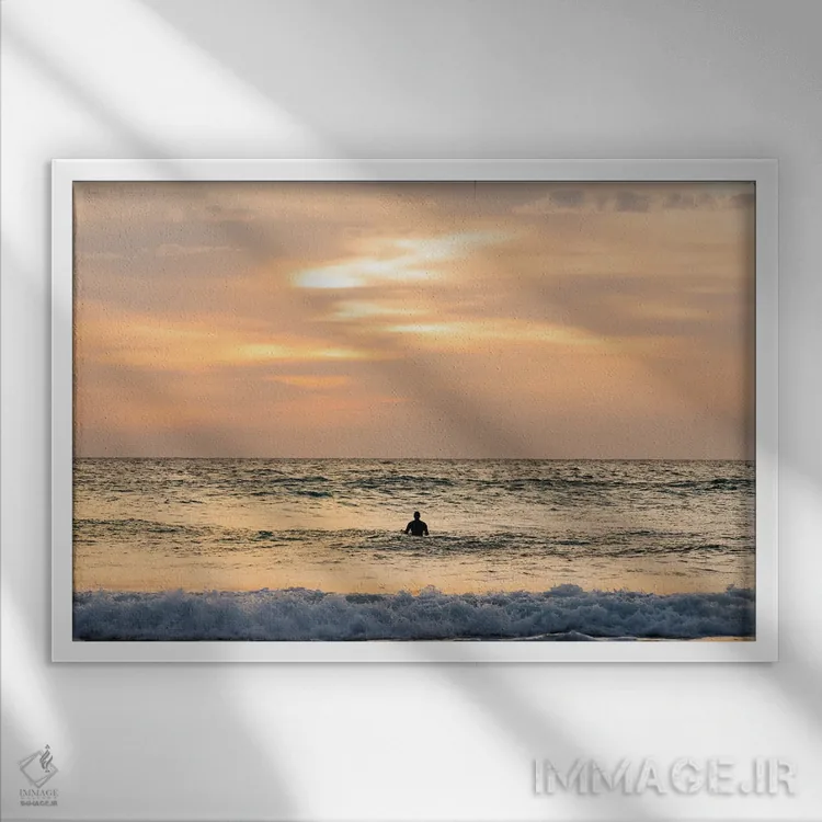 تابلو آخرین موجسواری اثر اندرو لِوِر - نمای قابدار سفید