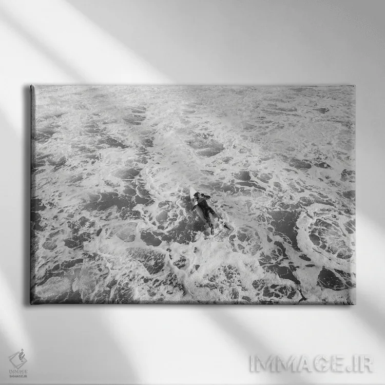 تابلو موجسواری در حبابها اثر اندرو لِوِر - نمای روبهرو روی دیوار