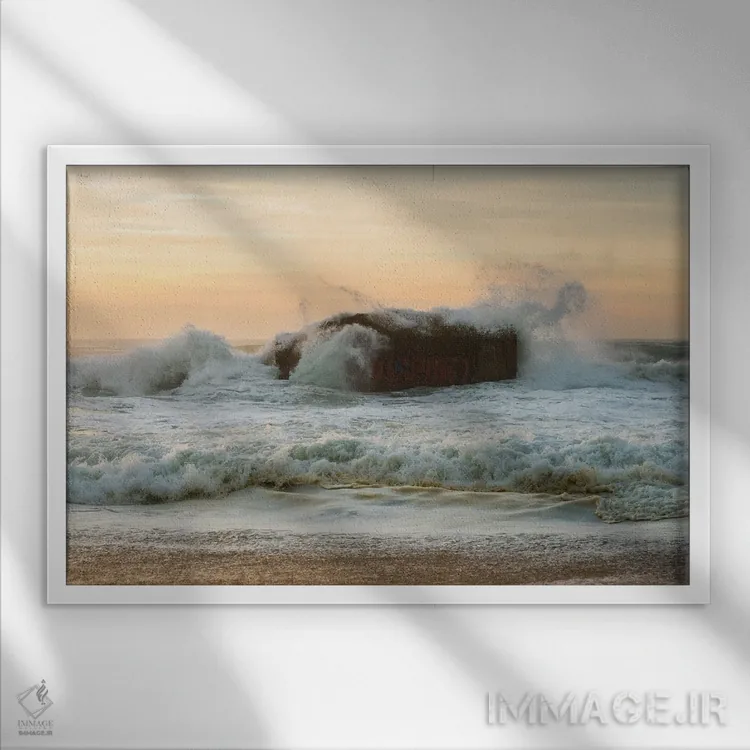 تابلو پناهگاه دریایی اثر اندرو لِوِر - نمای قابدار سفید