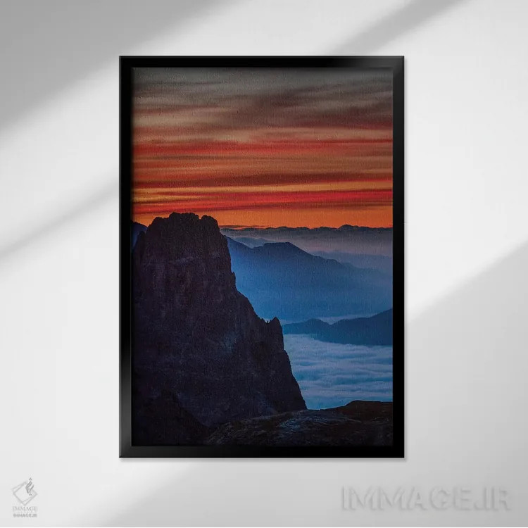 تابلو Italy,دولومیت جنوب تیرول، ایتالیا اثر آرت وولف (عکاس حیات وحش آمریکایی) - نمای قابدار مشکی