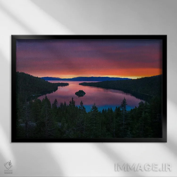 تابلو طلوع آرام بر فراز خلیج زمرد دریاچه تاهو اثر الکساندر اسلاوتسکی - نمای قابدار مشکی