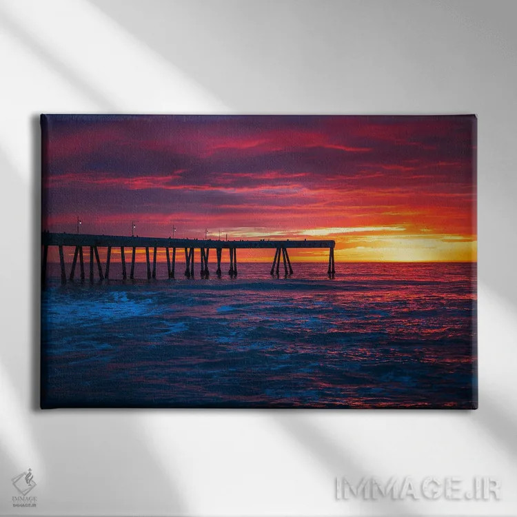 تابلو جادوی غروب در اسکلهی پاسیفیکا اثر الکساندر اسلاوتسکی - نمای روبهرو روی دیوار