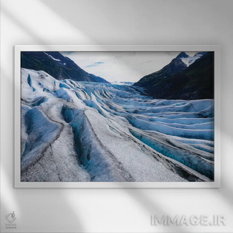 تابلو رگهای یخچالی اثر برایان بیلکه - نمای قابدار سفید