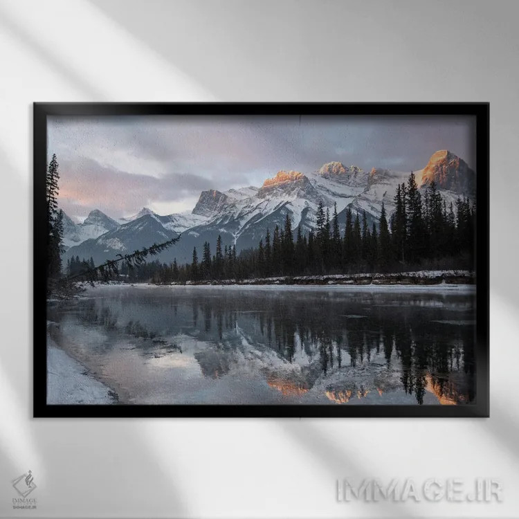 تابلو کوههای درخشان اثر برایان بیلکه - نمای قابدار مشکی