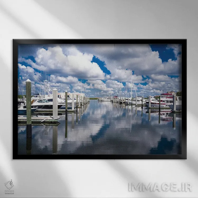 تابلو اسکله قایق اثر عکاسی بیل کارسون - نمای قابدار مشکی