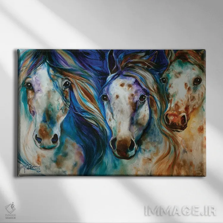 تابلو سه اسب وحشی آپالوسا اثر مارسیا بالدویین - نمای روبهرو روی دیوار