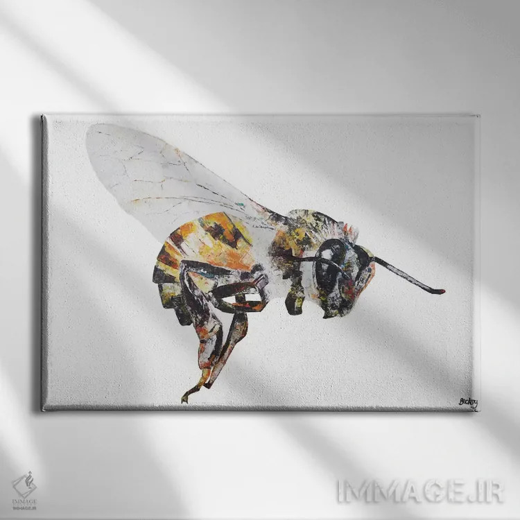 تابلو زنبور اثر بکسی - نمای روبهرو روی دیوار
