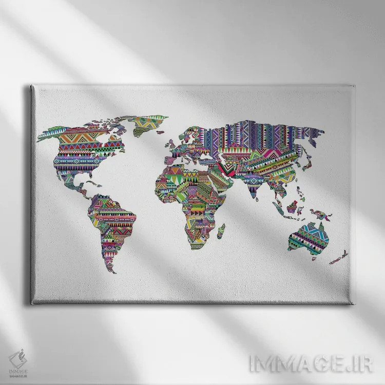 تابلو اوردوز نقشهٔ جهان اثر بیانکا گرین - نمای روبهرو روی دیوار