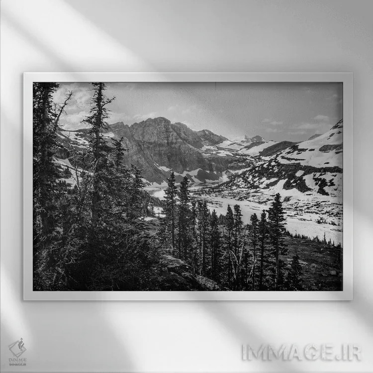 تابلو دریاچهٔ پنهان یخچال اثر بنجامین پاجت - نمای قابدار سفید