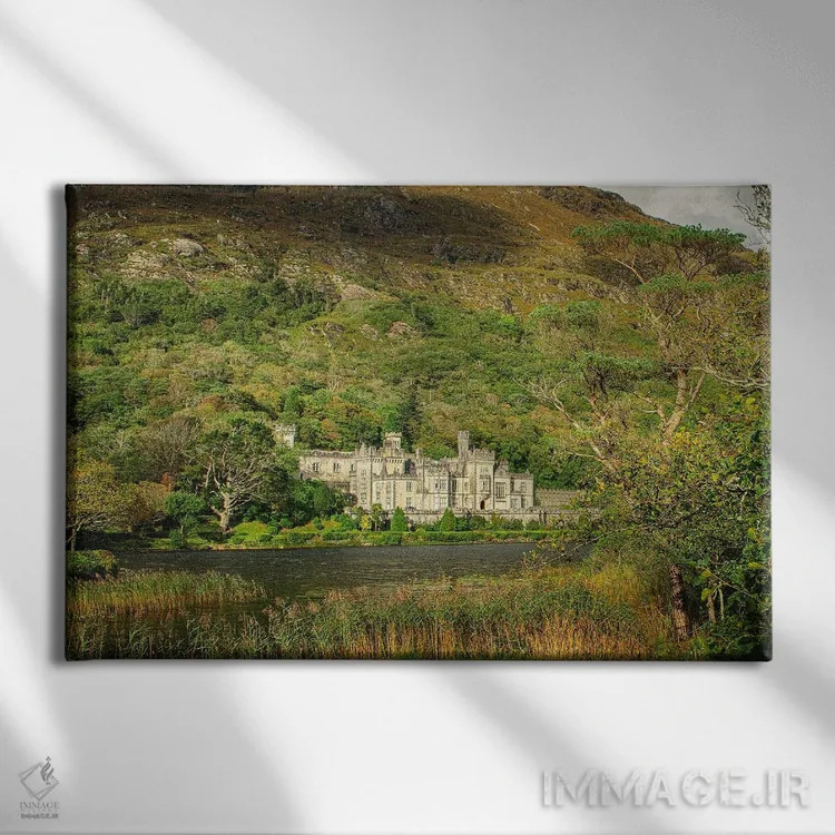 تابلو افسانهٔ کایلمور اثر بنجامین پاجت - نمای روبهرو روی دیوار