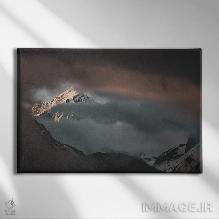 تابلو نمایان شدن کوه مری اثر بنجامین پاجت - نمای روبهرو روی دیوار