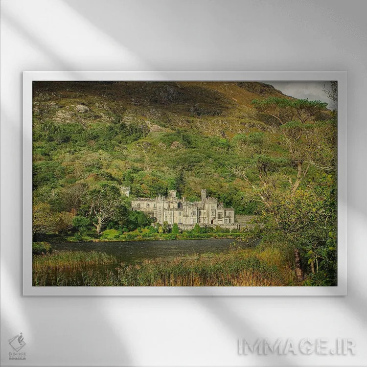 تابلو افسانهٔ کایلمور اثر بنجامین پاجت - نمای قابدار سفید