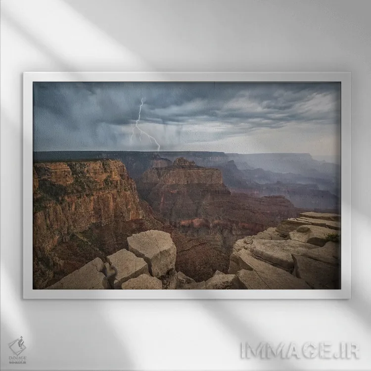 تابلو آذرخش زونی اثر استیو برکلی - نمای قابدار سفید