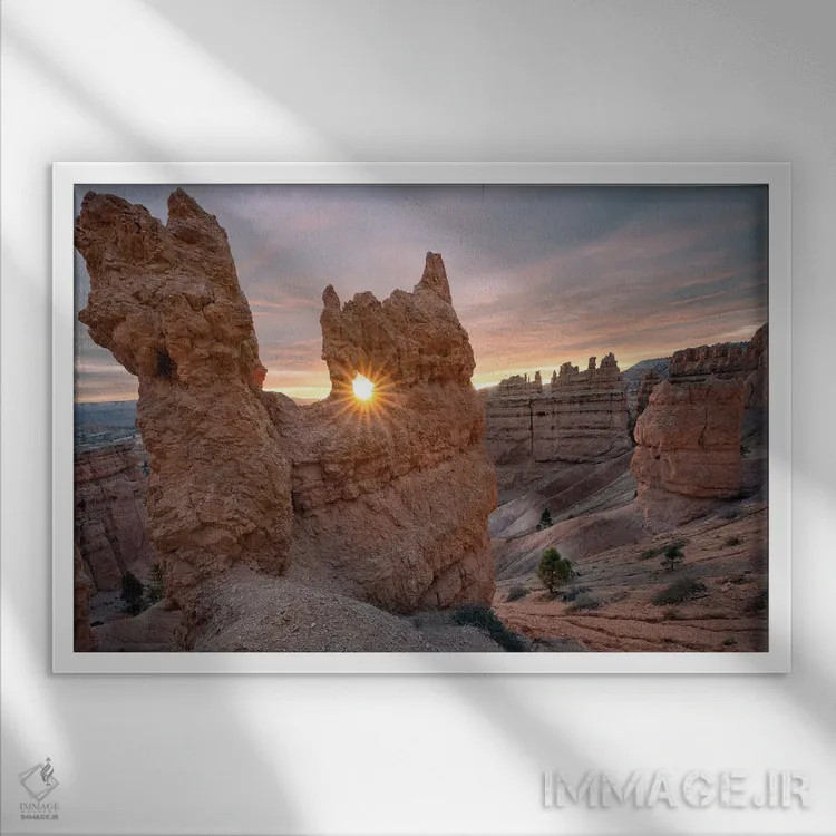 تابلو ستونهای بریس (جغرافیایی) اثر استیو برکلی - نمای قابدار سفید