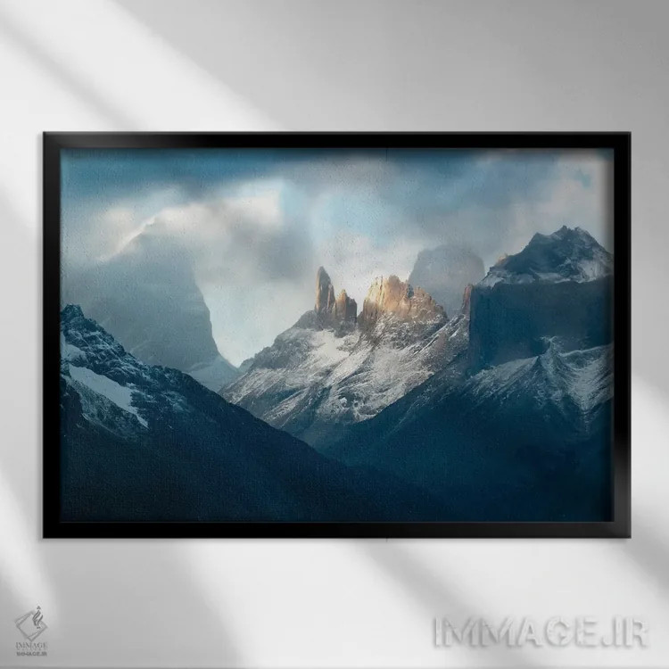 تابلو تورس دل پاین V (شیلی) اثر استیو برکلی - نمای قابدار مشکی