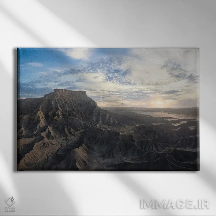 تابلو طلوع کارخانه VI اثر استیو برکلی - نمای روبهرو روی دیوار