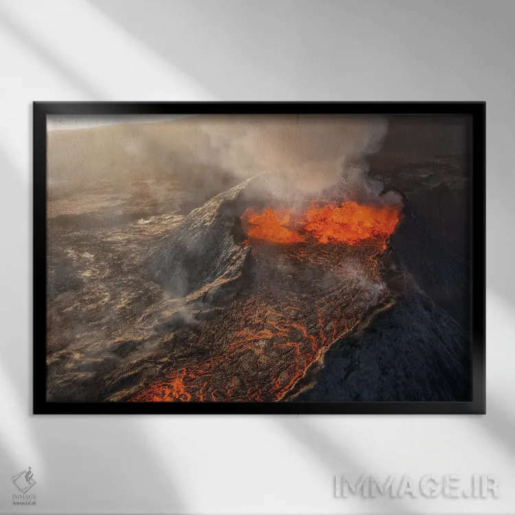 تابلو فاگرادالسفیال (آتشفشان ایسلند) اثر استیو برکلی - نمای قابدار مشکی