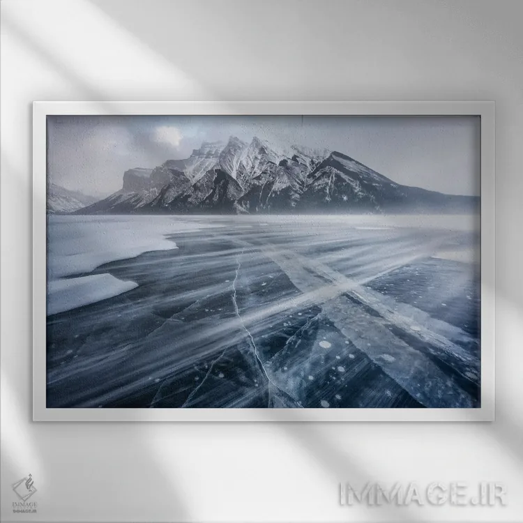 تابلو دریاچه مینووانکا VI اثر استیو برکلی - نمای قابدار سفید