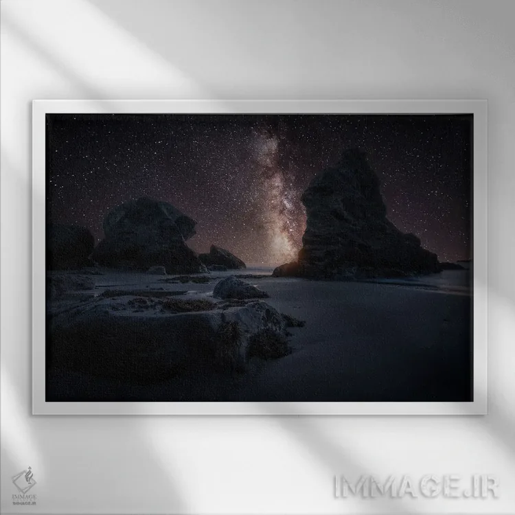 تابلو گردآوری شب اثر استیو برکلی - نمای قابدار سفید