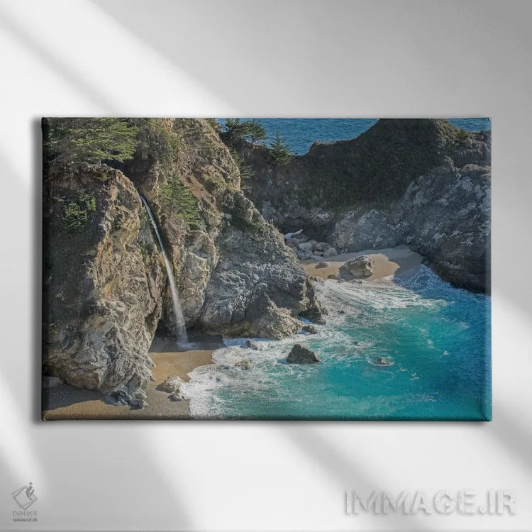 تابلو آبشار مکوی اثر استیو برکلی - نمای روبهرو روی دیوار