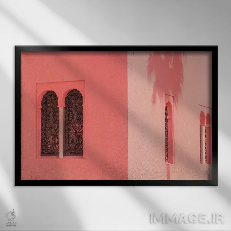 تابلو میان نور و سایه اثر بلی - نمای قابدار مشکی