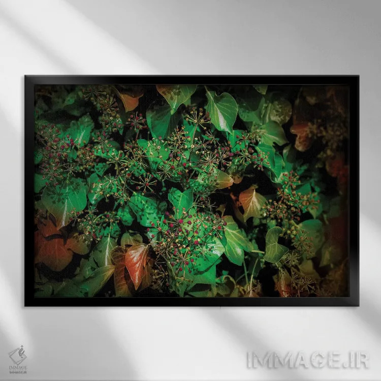تابلو برگهای پاییزی اثر بلی - نمای قابدار مشکی