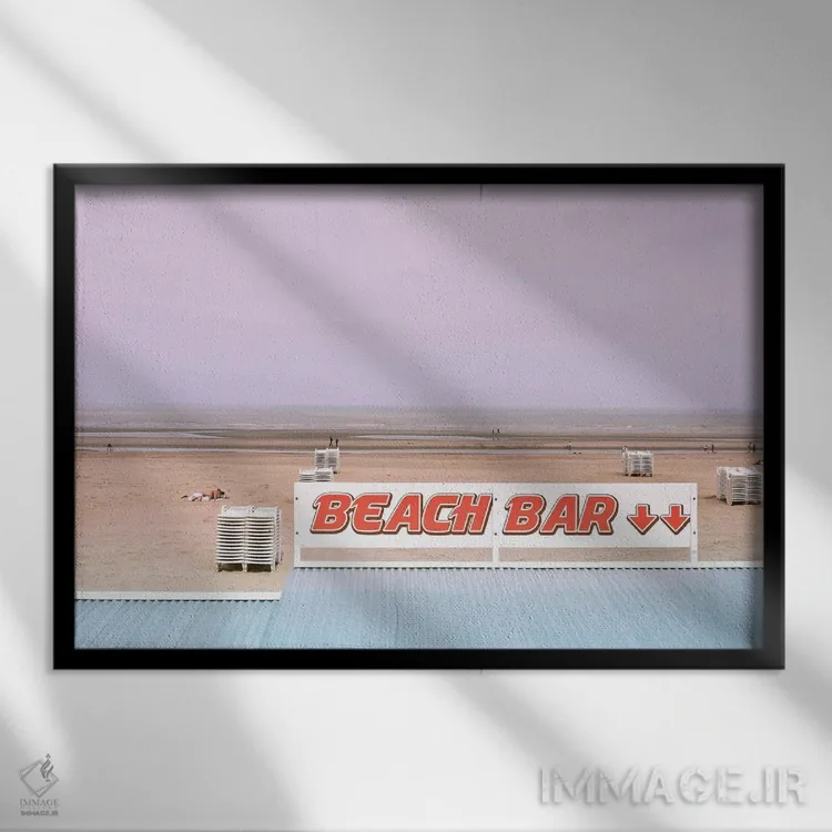 تابلو بار ساحلی و اقیانوس اثر بلی - نمای قابدار مشکی